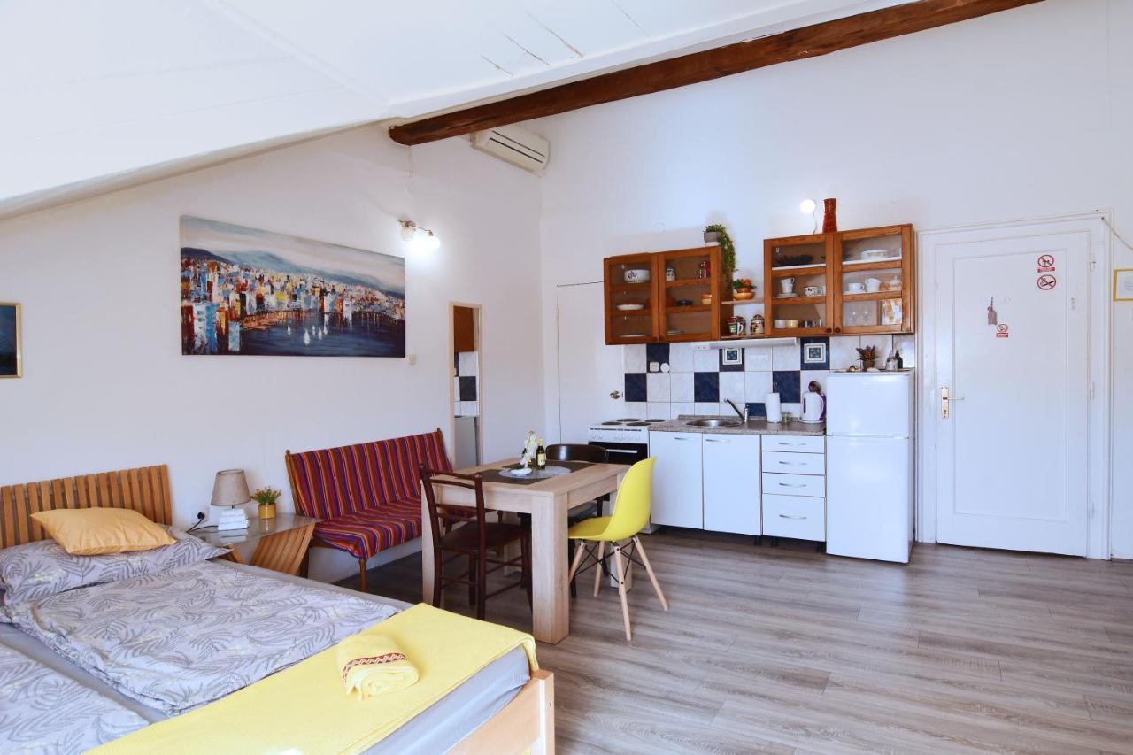 Rosi Lägenhet Split Exteriör bild